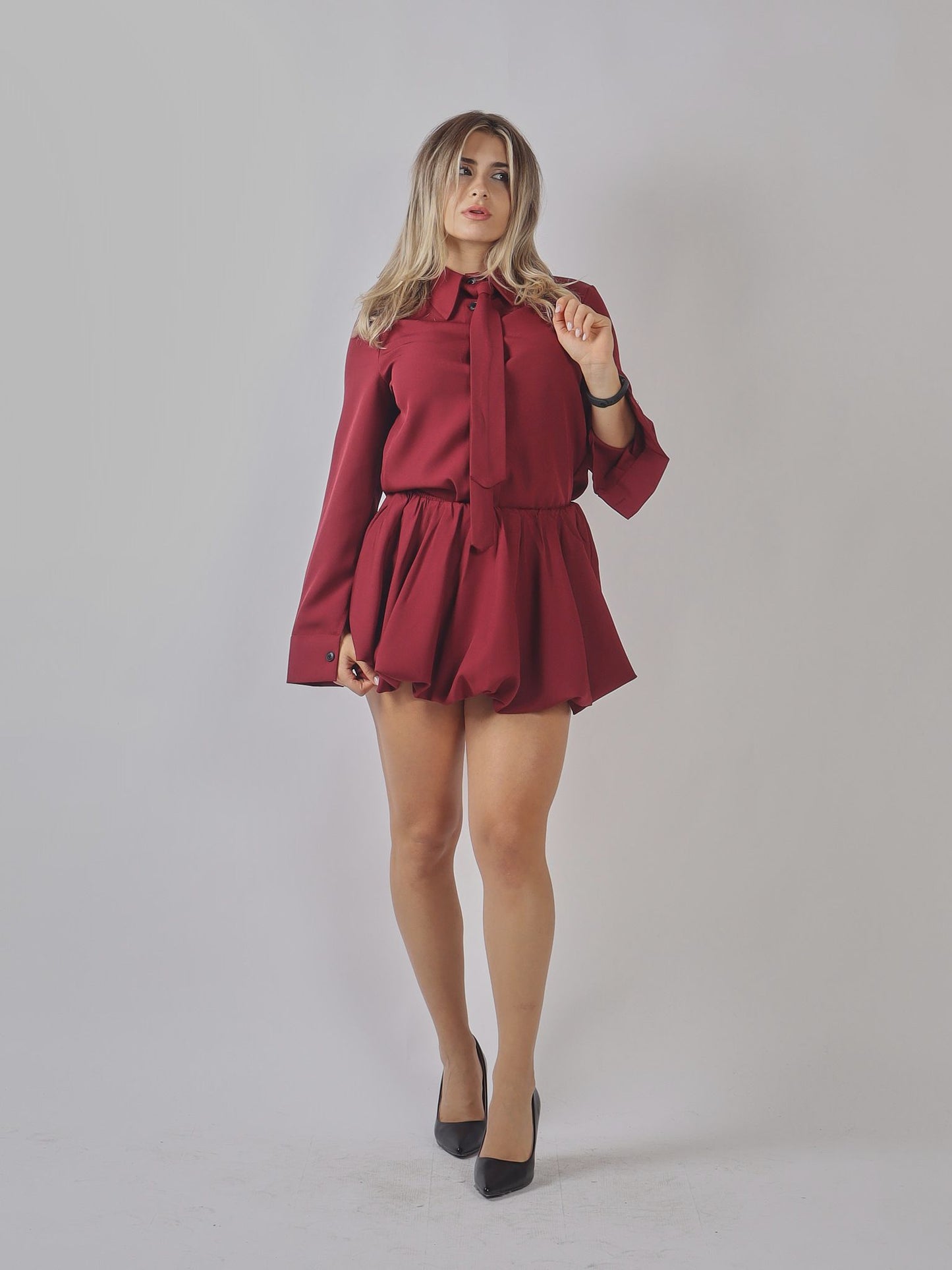 Completo camicia e gonna sbuffo