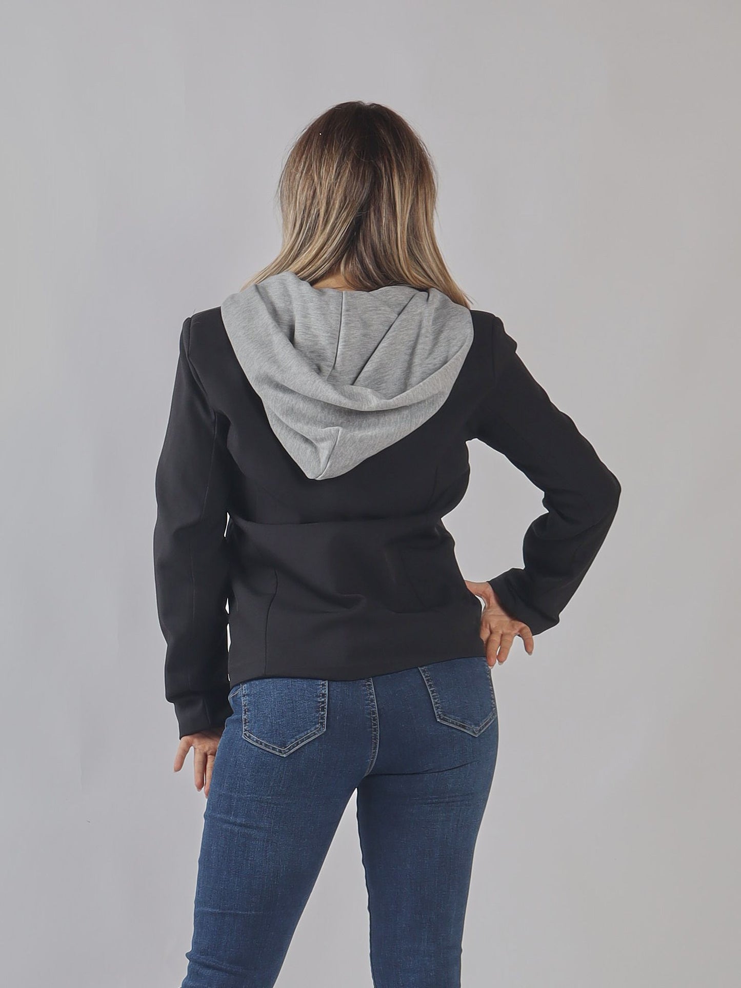 BLAZER CON CAPPUCCIO IN LAYER