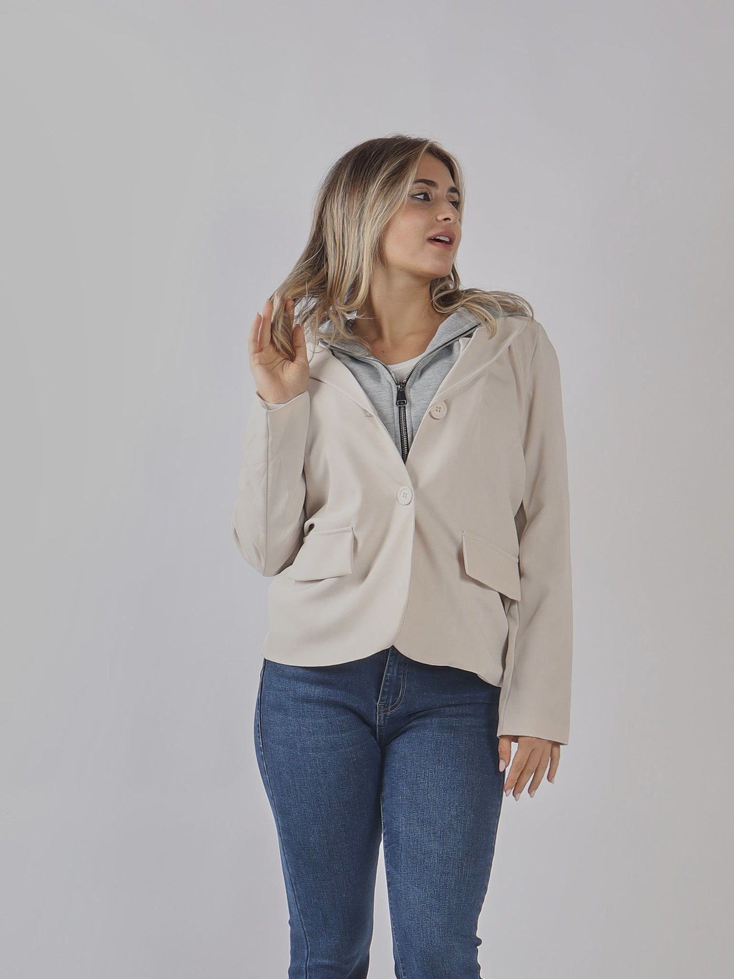 BLAZER CON CAPPUCCIO IN LAYER