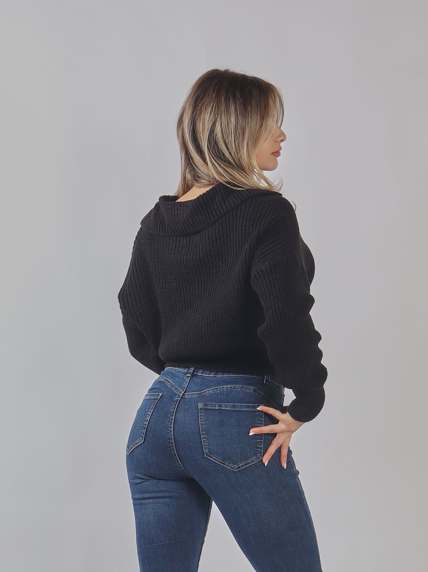 Maglione cropped a coste