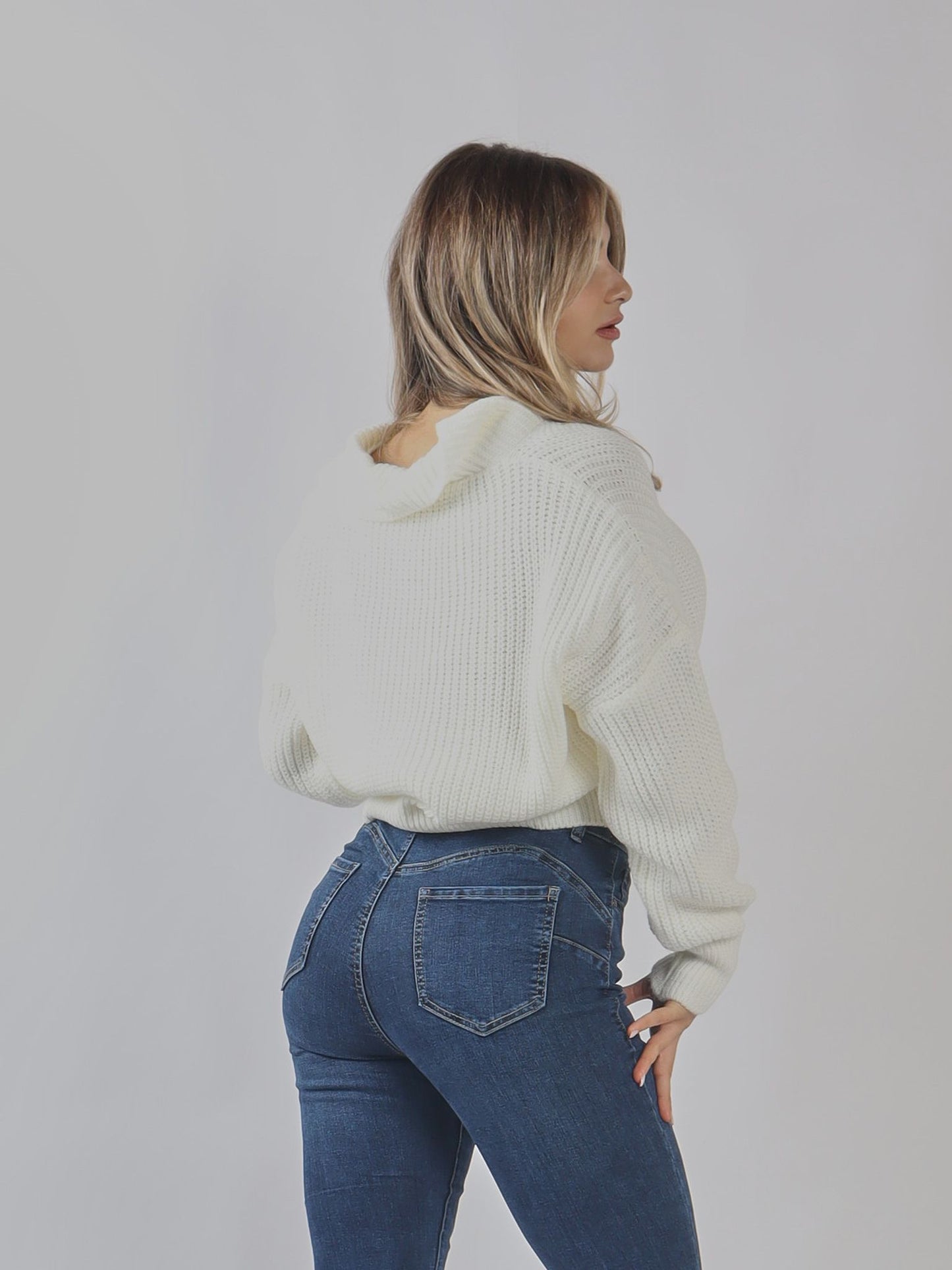 Maglione cropped a coste