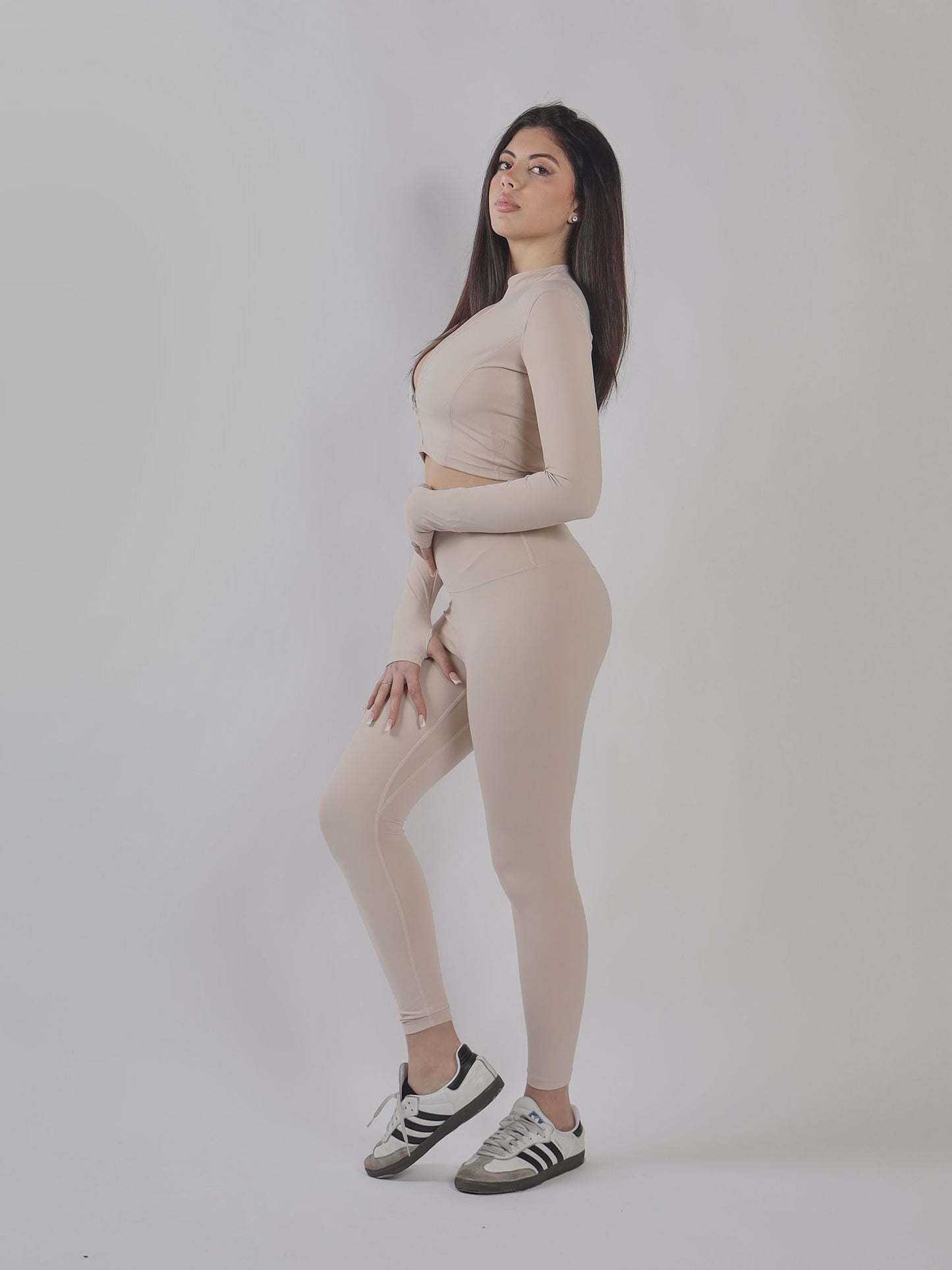 SET SPORTIVO A MANICHE LUNGHE CON ZIP