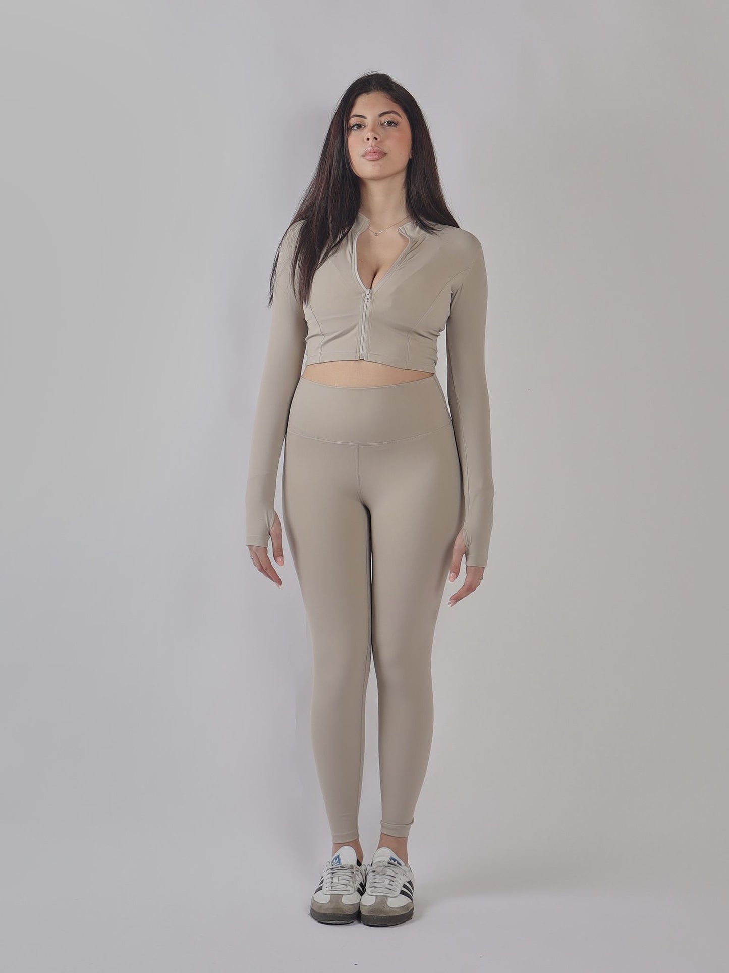 SET SPORTIVO A MANICHE LUNGHE CON ZIP