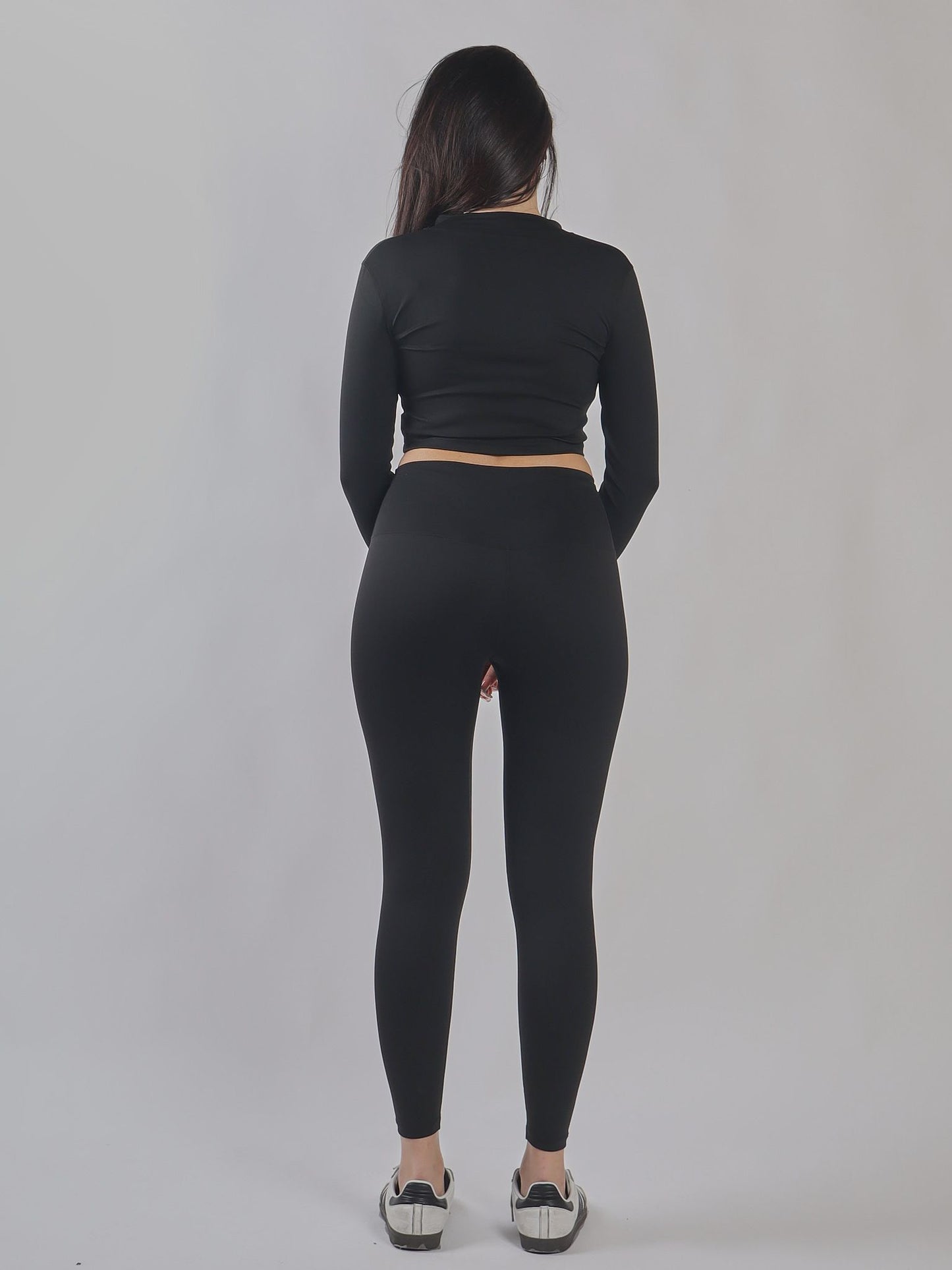 SET SPORTIVO A MANICHE LUNGHE CON ZIP