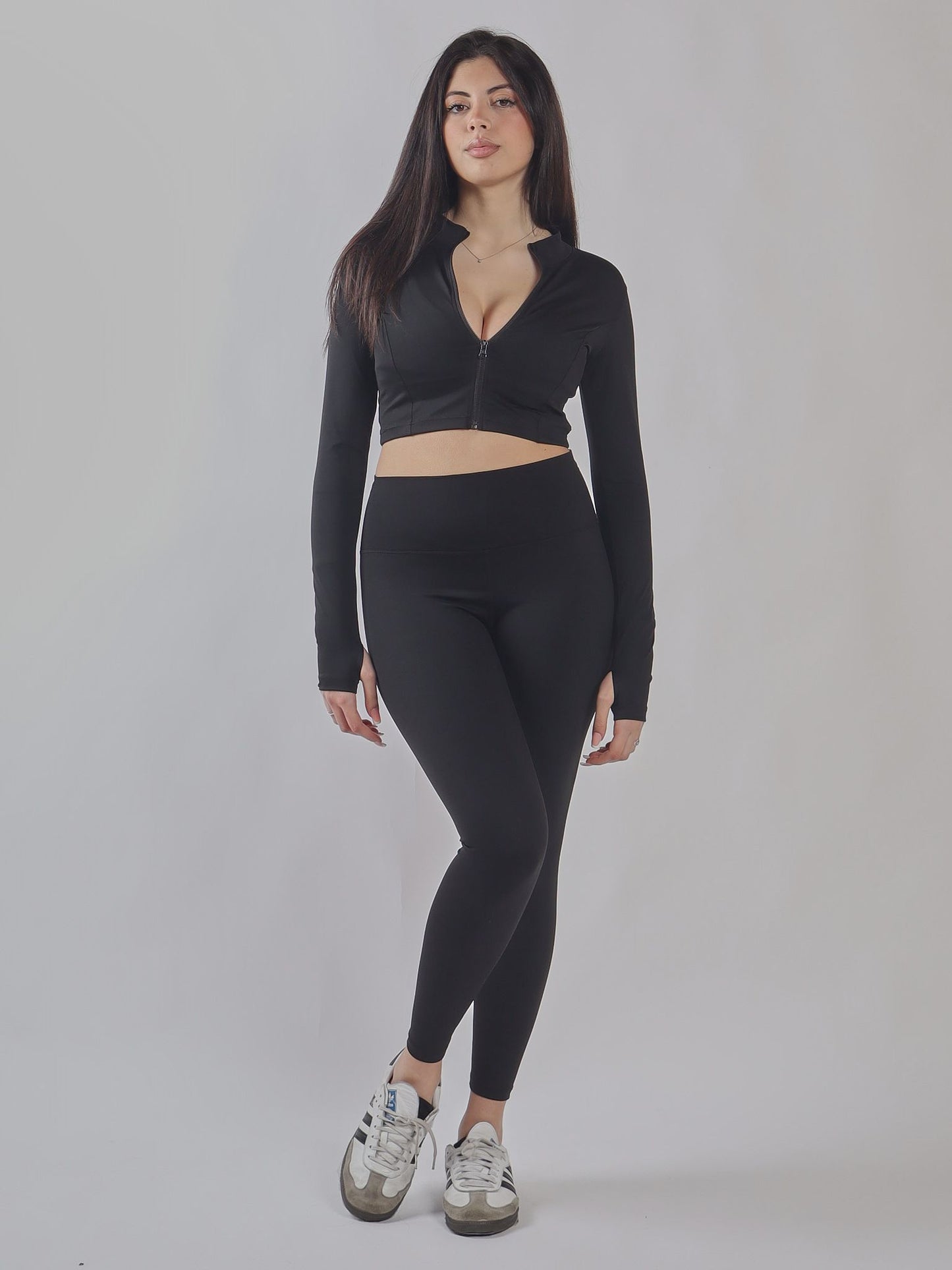 SET SPORTIVO A MANICHE LUNGHE CON ZIP