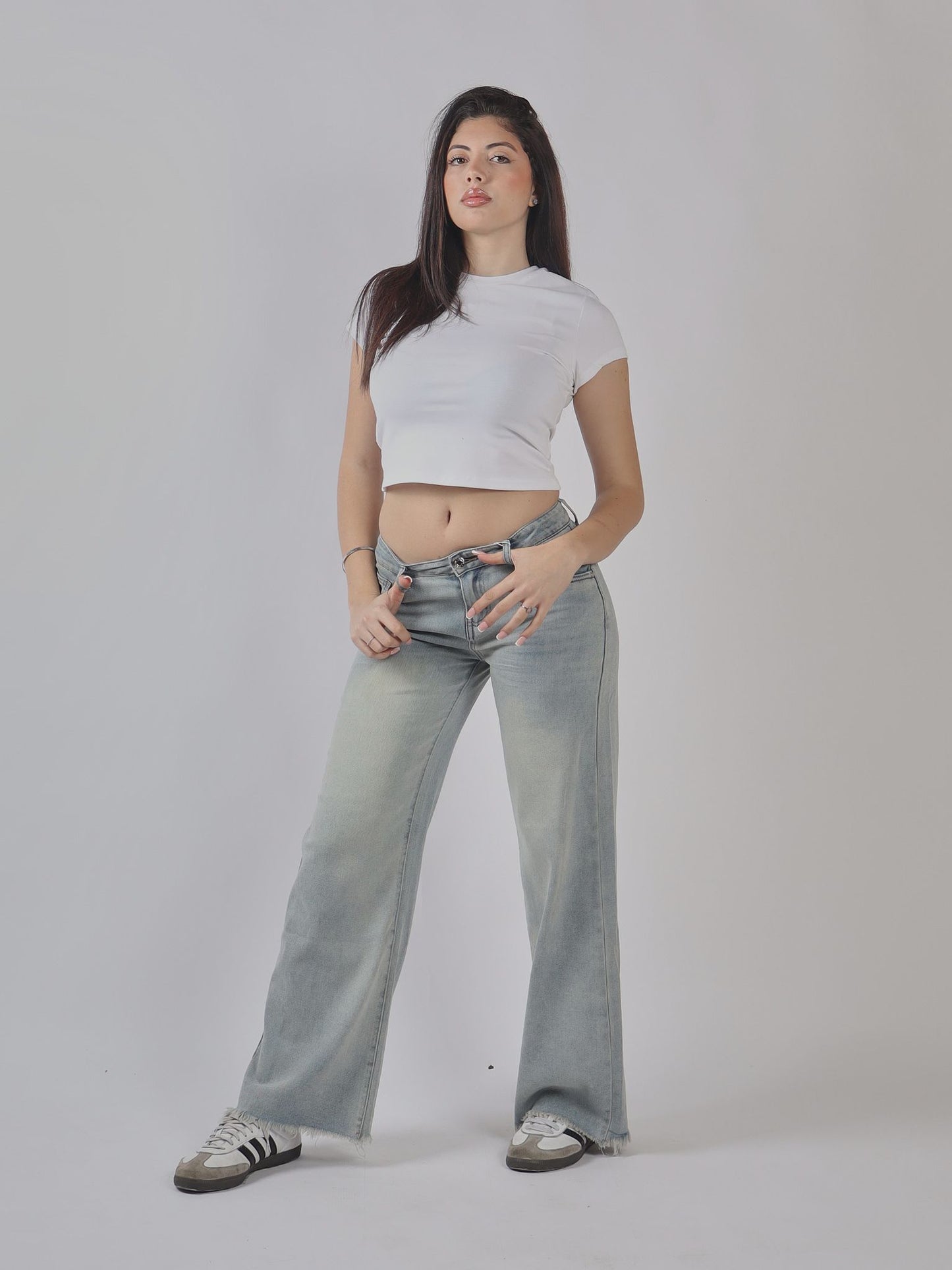 JEANS WIDE LEG FRAYED HEM