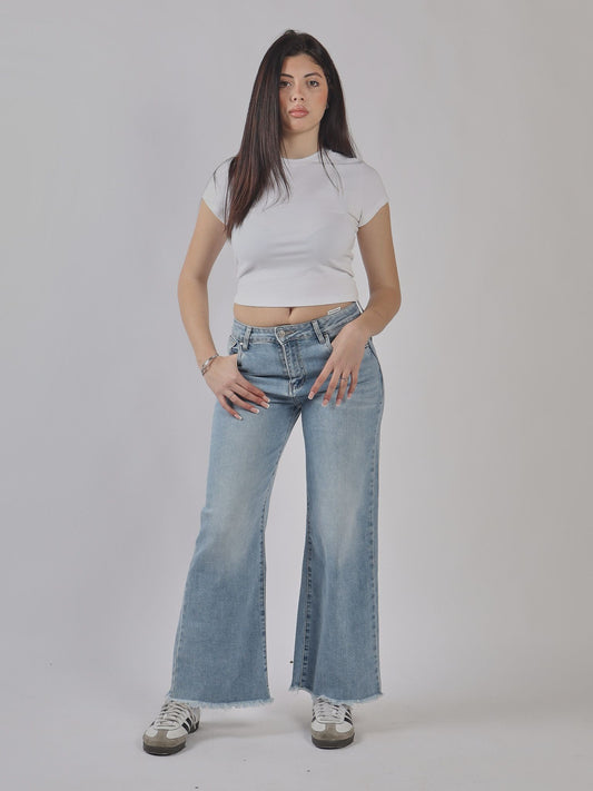 JEANS FLARE CON ORLO VIVI
