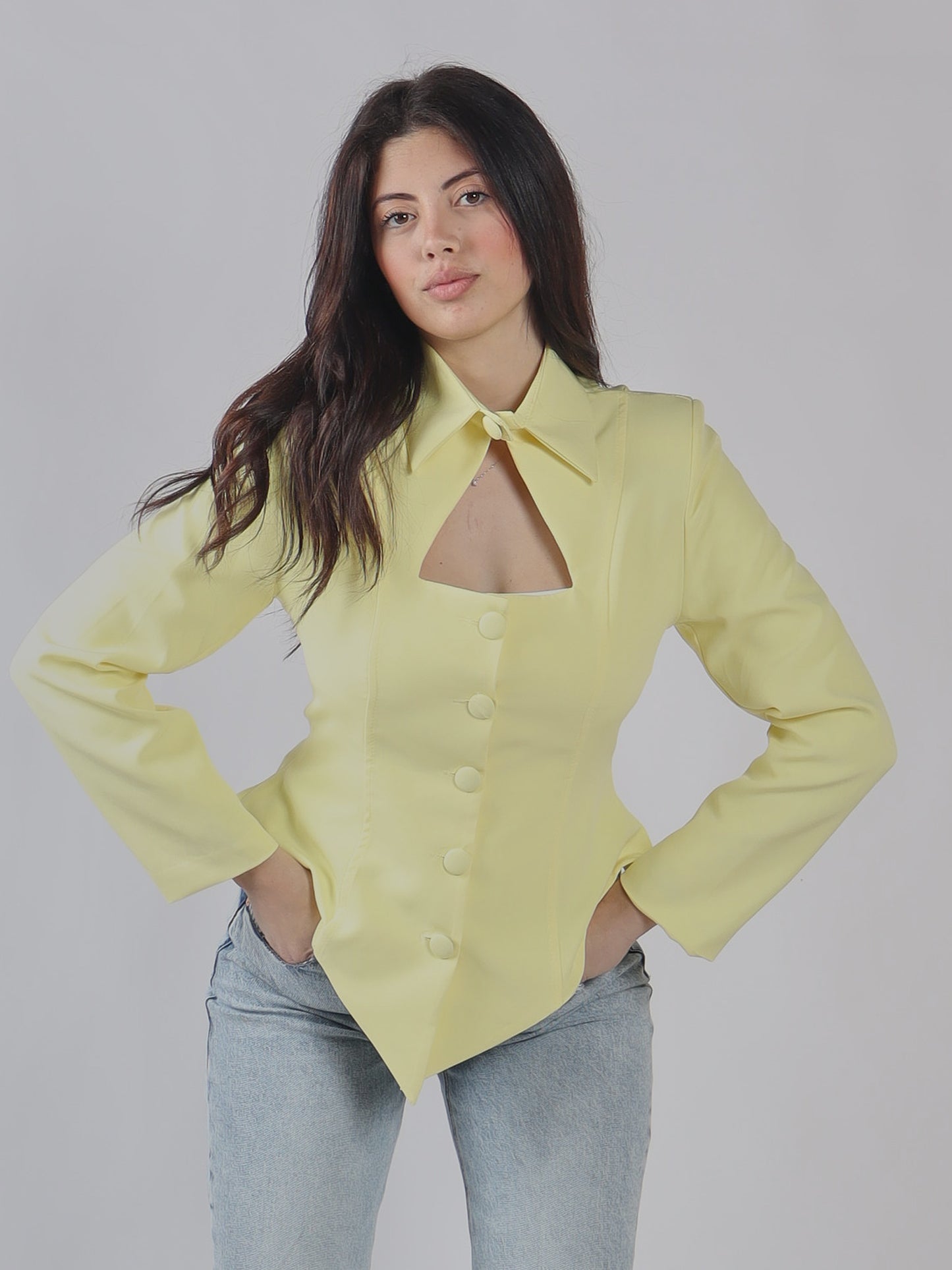 GIACCA CON COLLO A PUNTA PE 25