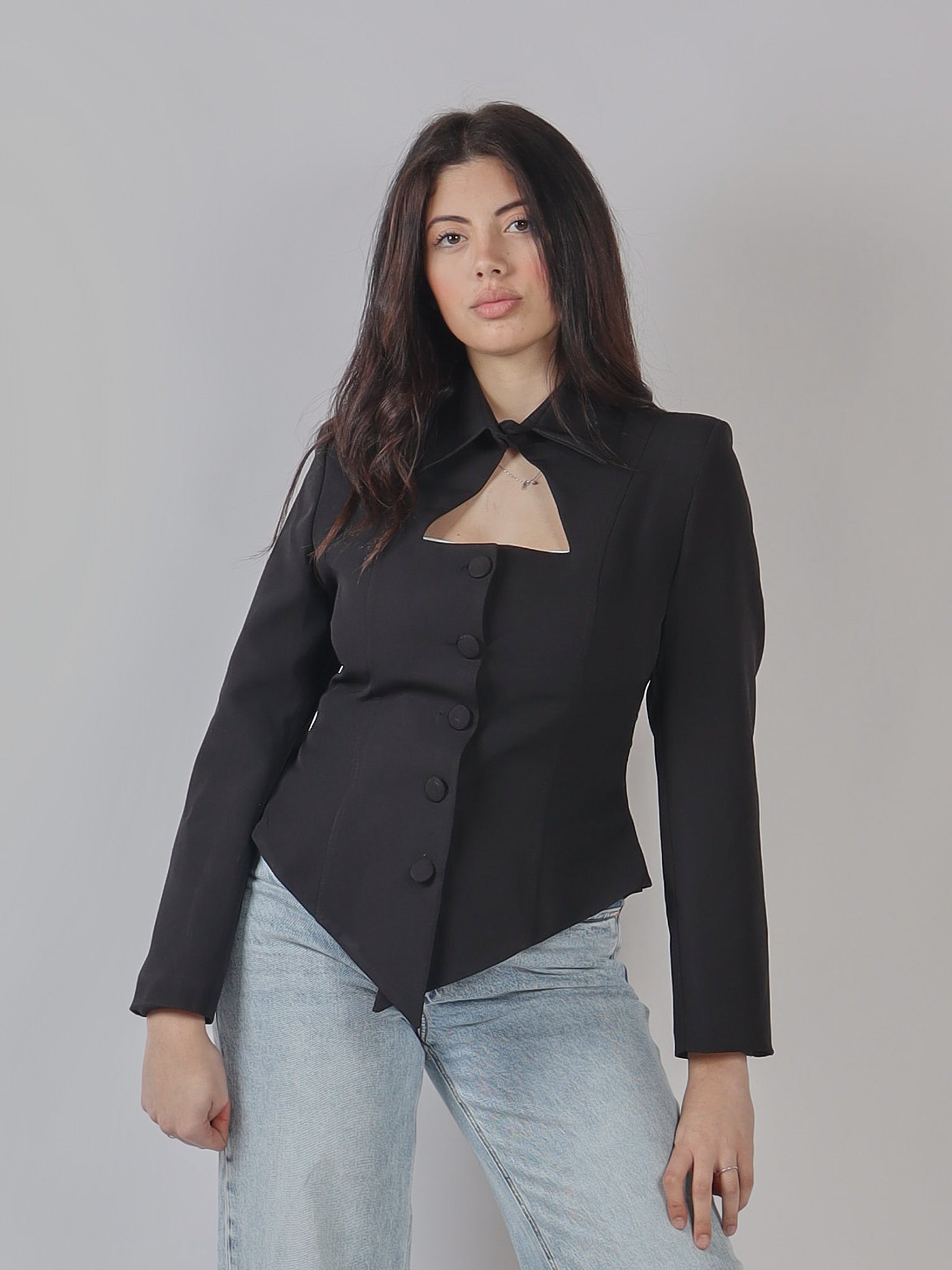 GIACCA CON COLLO A PUNTA PE 25