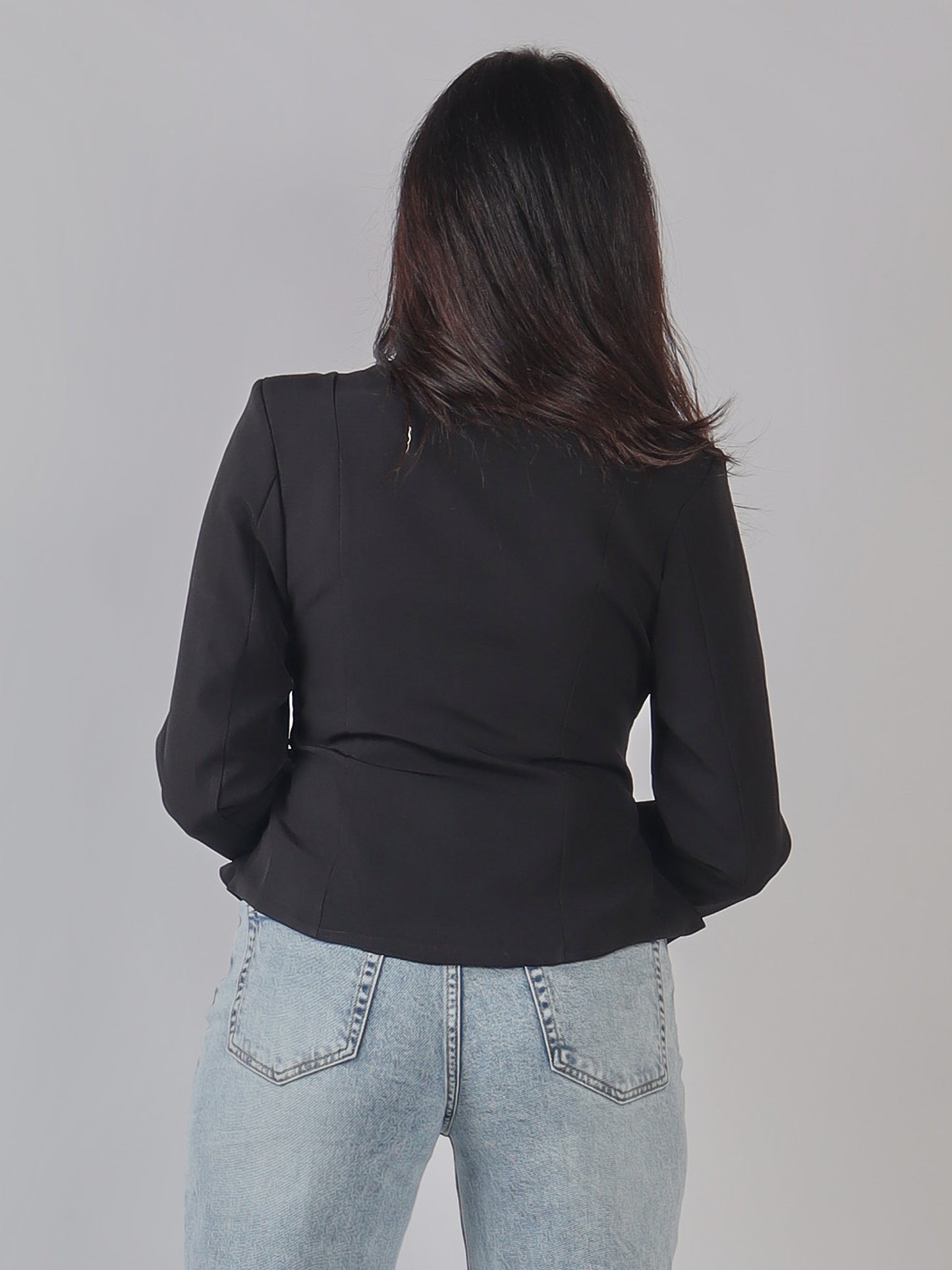 GIACCA CON COLLO A PUNTA PE 25