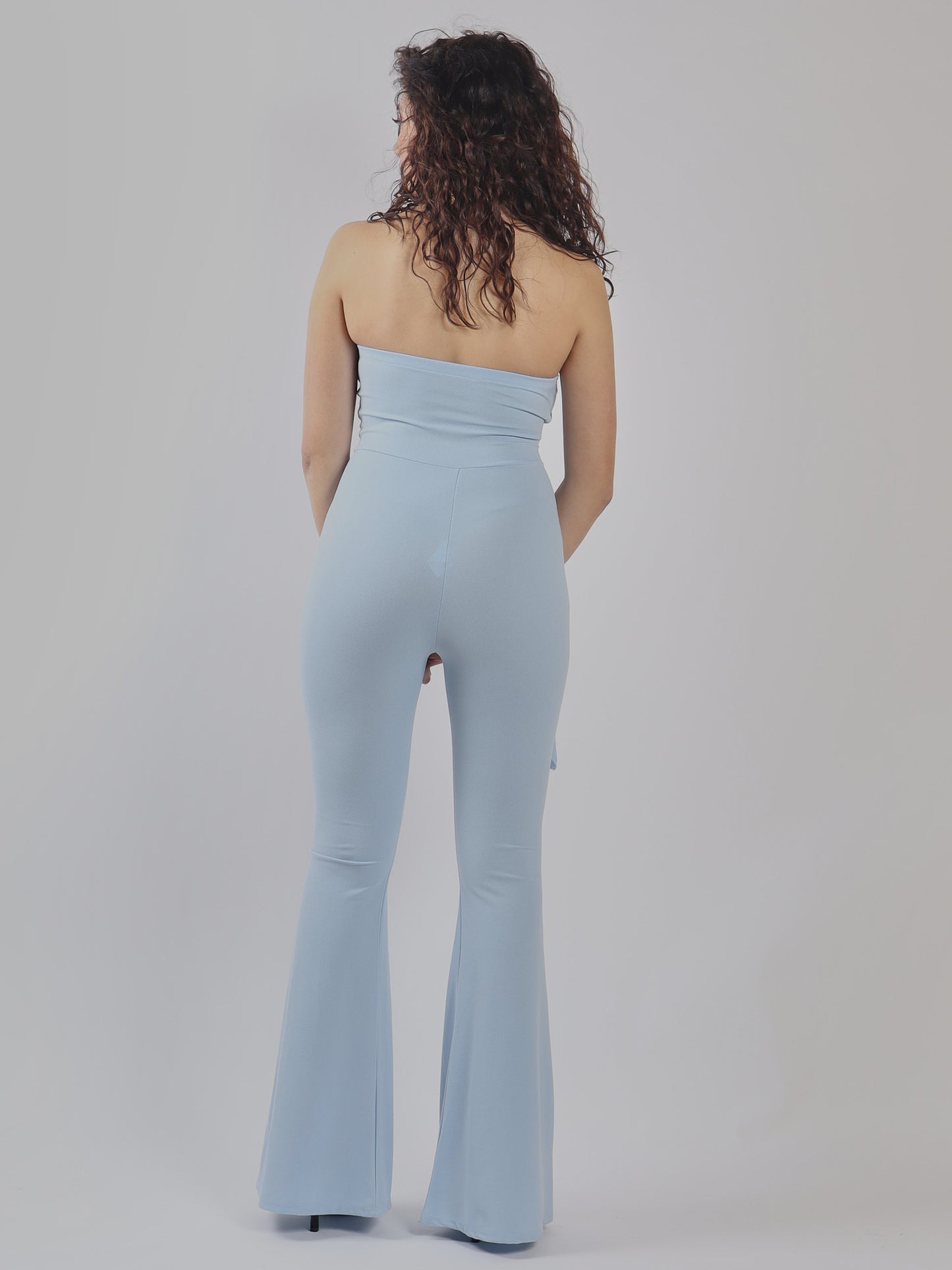 TUTINA ADERENTE CON SCOLLO ELEGANTE