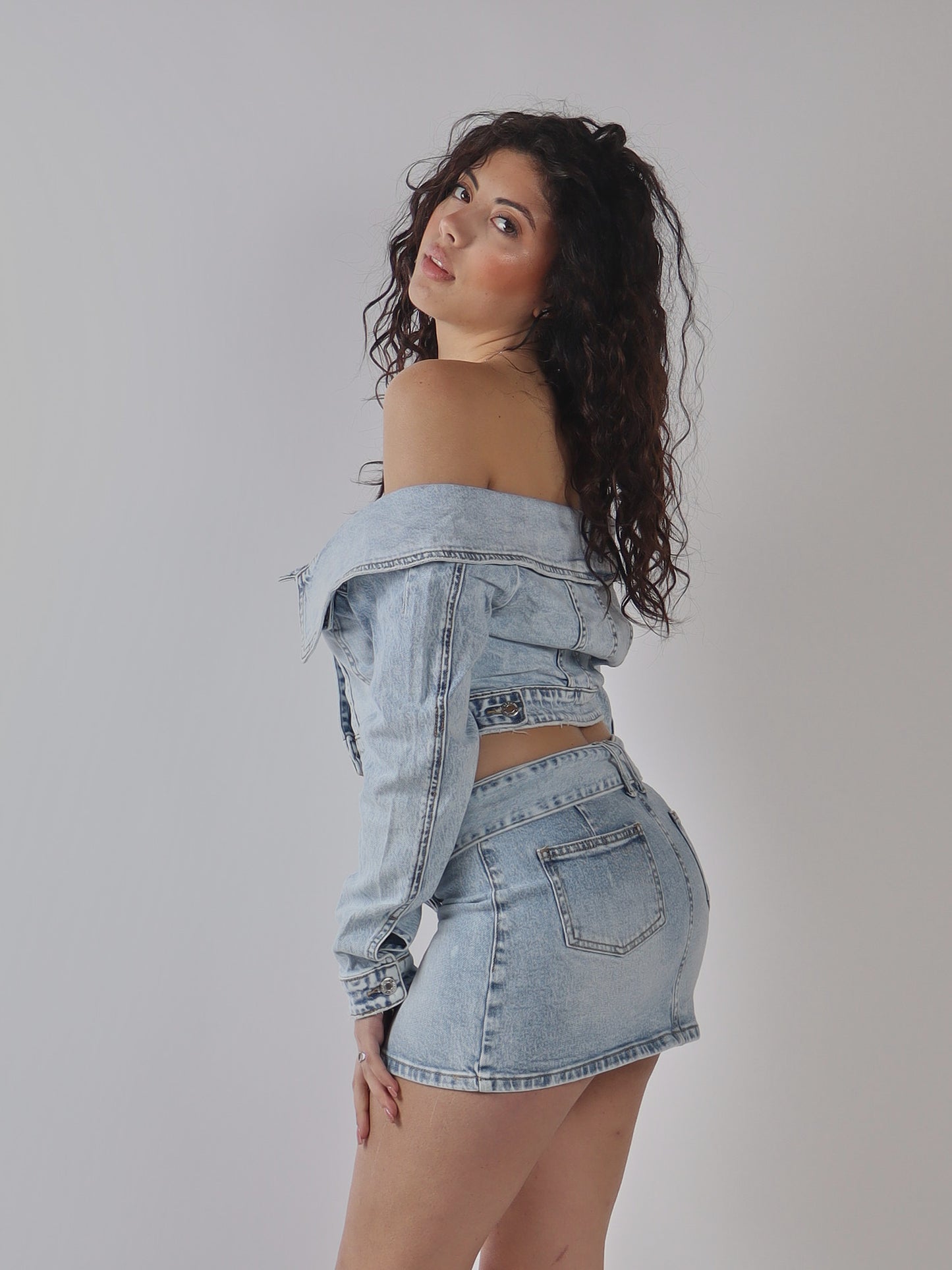 GIACCA CORTA IN DENIM CON SPALLE SCOPERTE