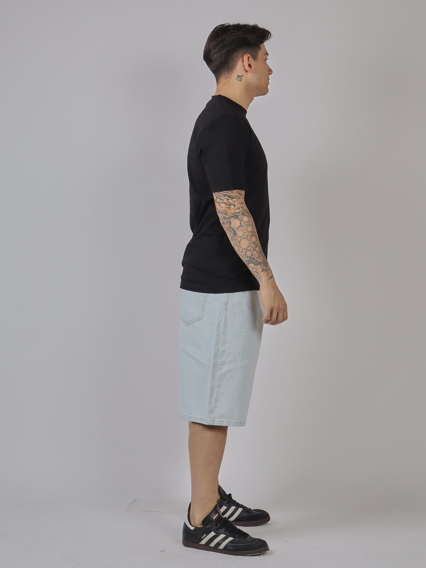 BERMUDA UOMO IN JEANS ELASTICIZZATO