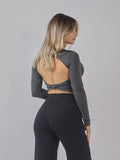 Top a manica lunga con schiena scoperta