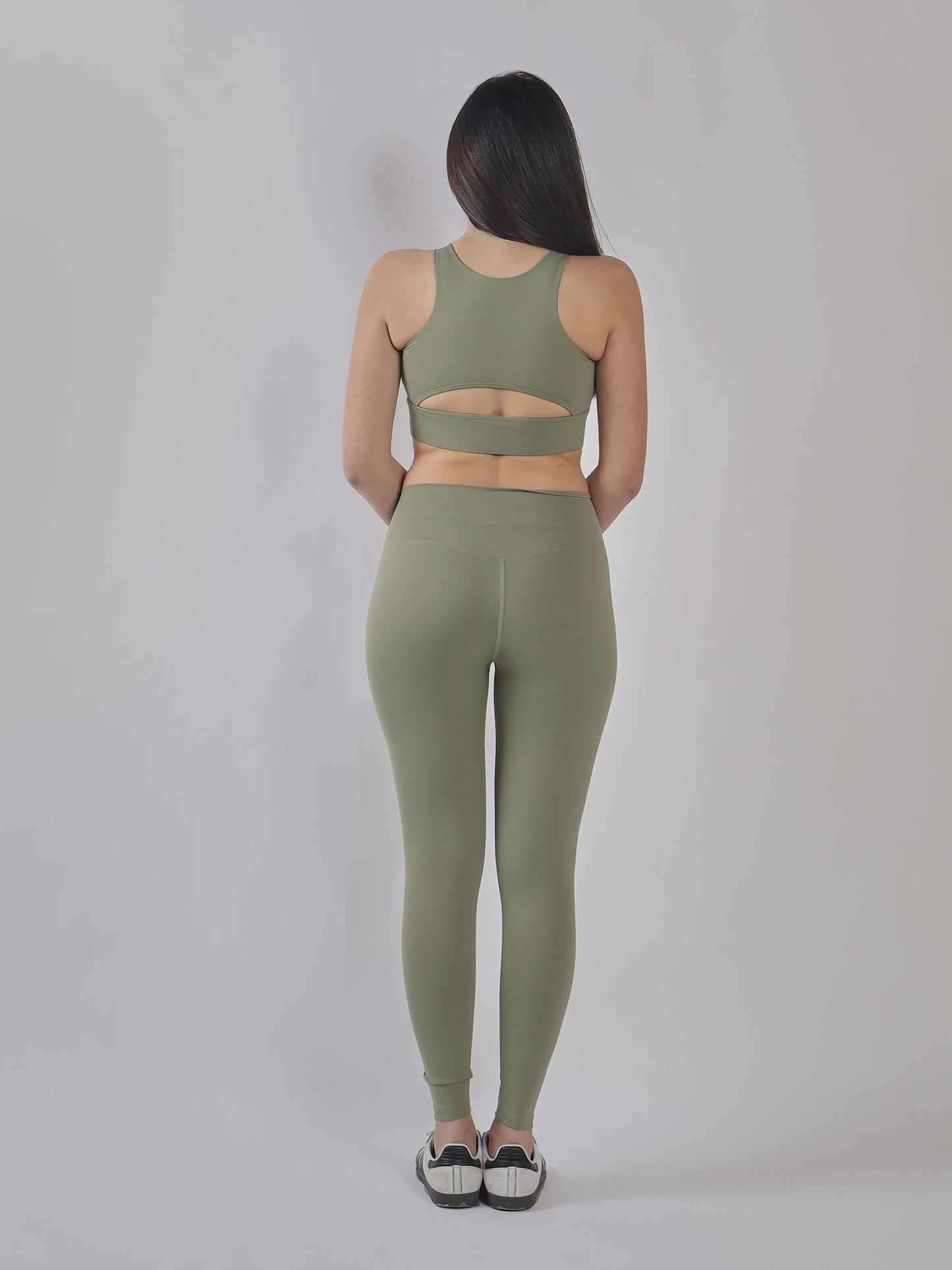 SET ACTIVEWEAR