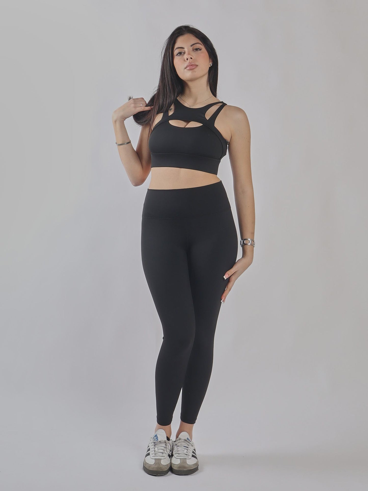 SET ACTIVEWEAR
