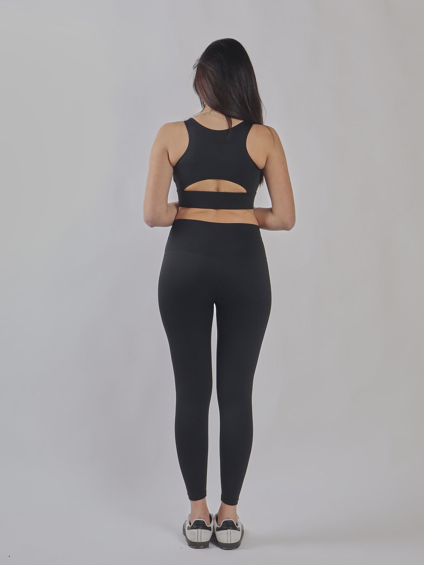 SET ACTIVEWEAR