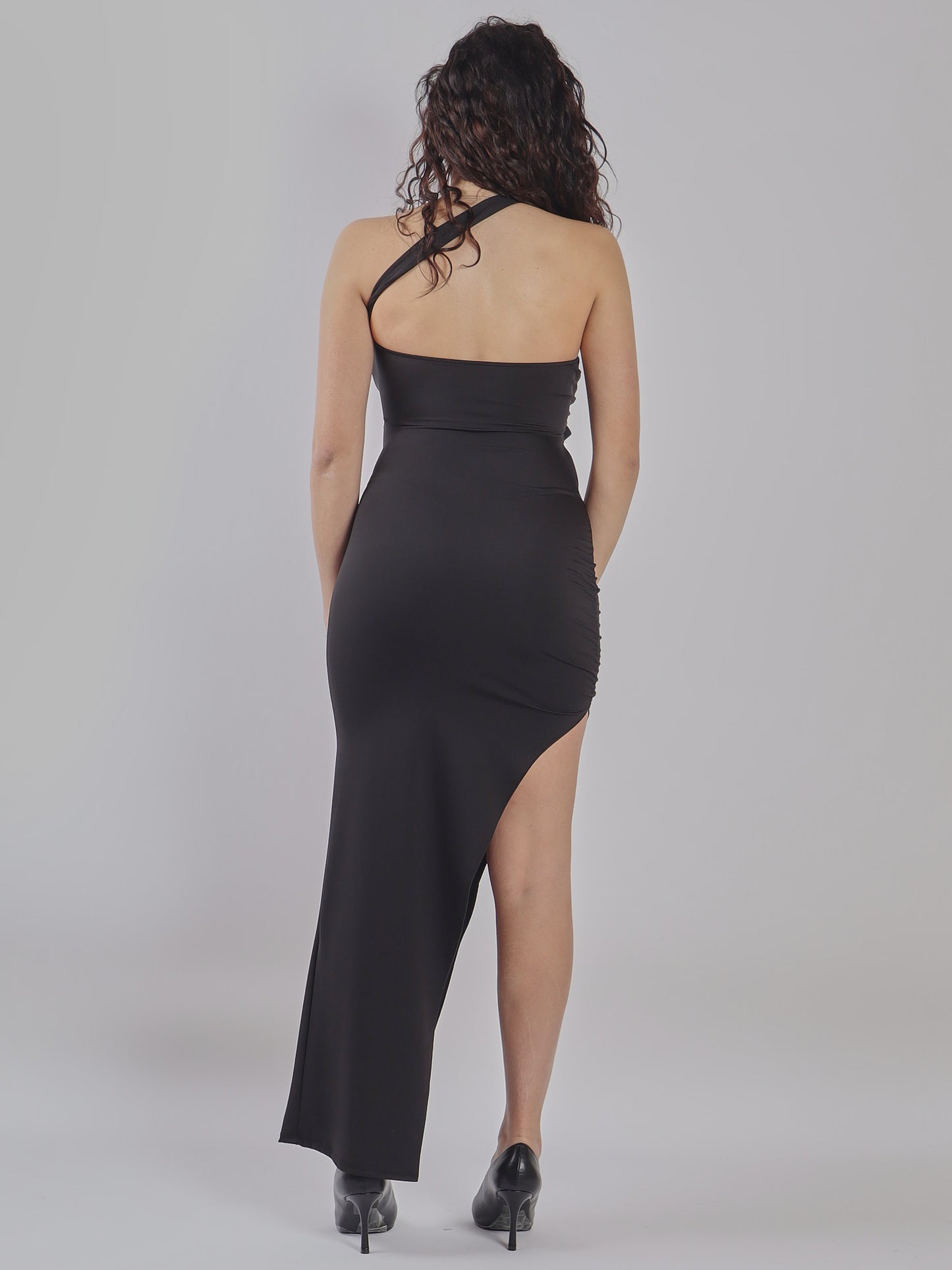 ABITO ELEGANTE CON SCOLLO CUT-OUT
