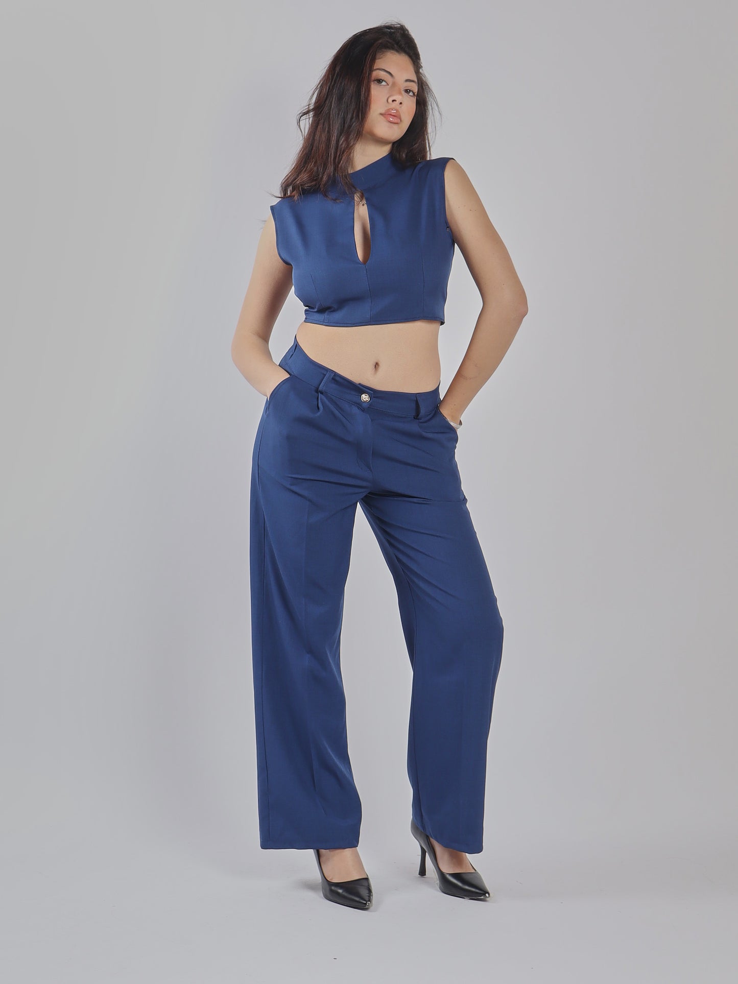 SET COORDINATO ELEGANTE CON TOP E PANTALONE A VITA