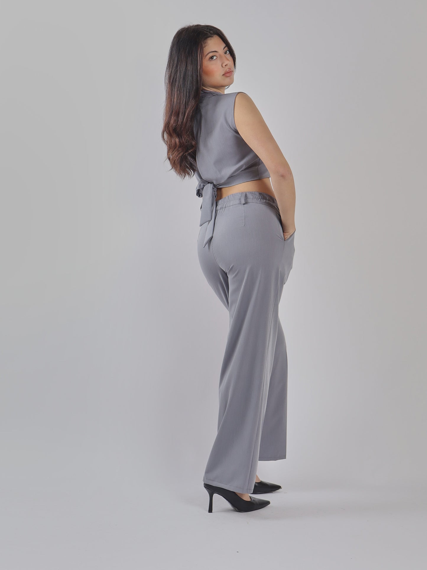 SET COORDINATO ELEGANTE CON TOP E PANTALONE A VITA