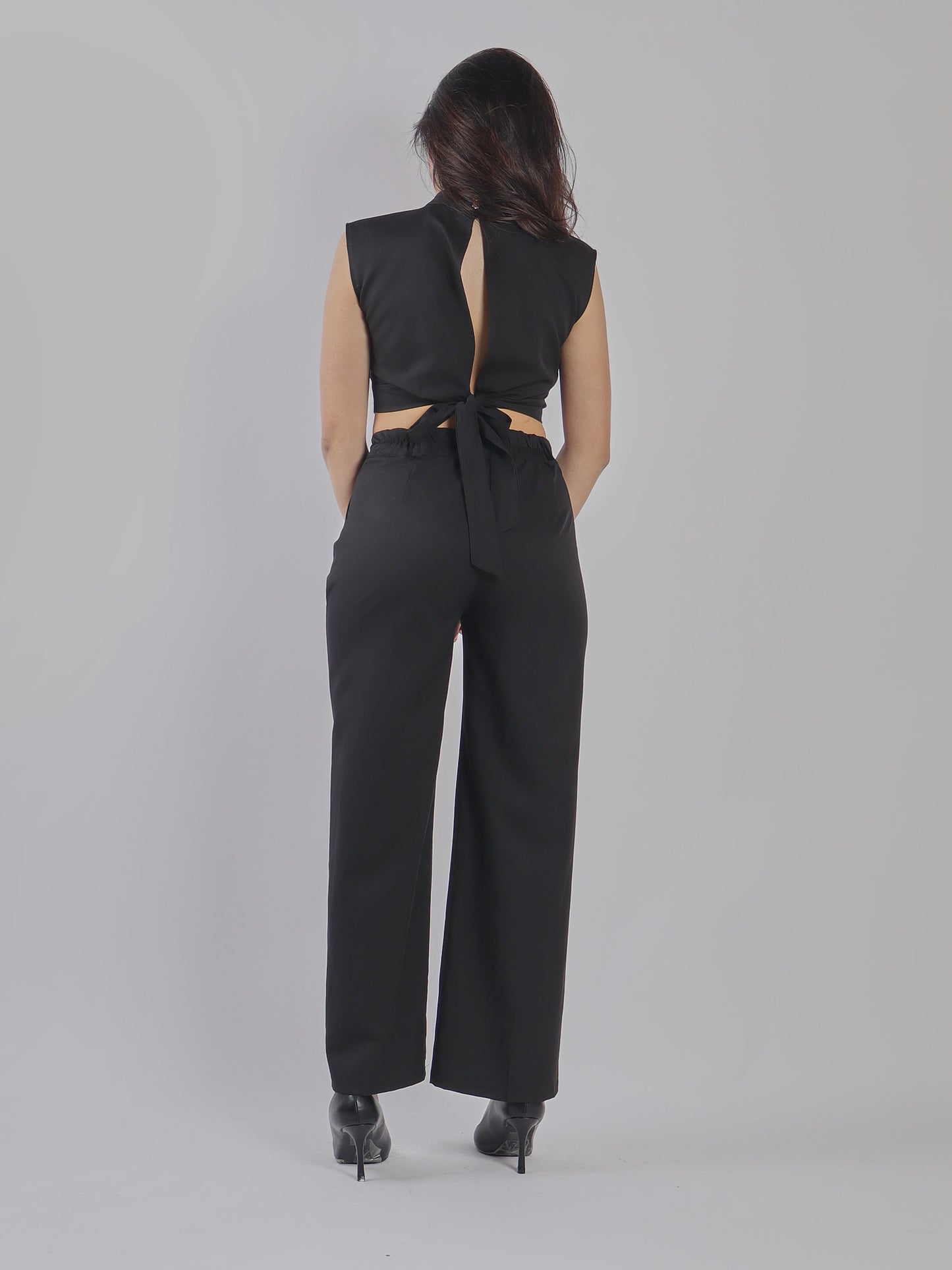 SET COORDINATO ELEGANTE CON TOP E PANTALONE A VITA