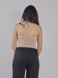 TOP STRAPLESS CON CUT-OUT E PANTALONI A VITA ALTA