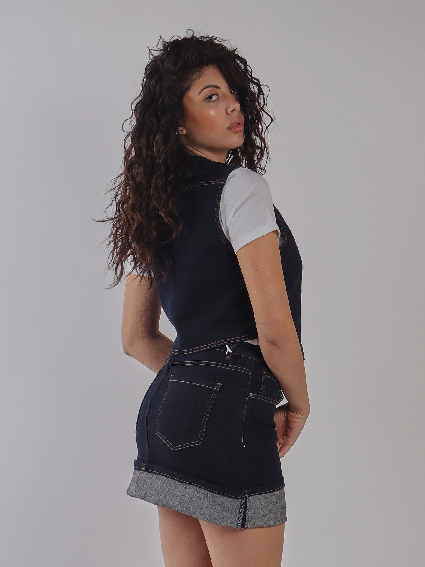 MINIGONNA IN DENIM SCURO CON RISVOLTO