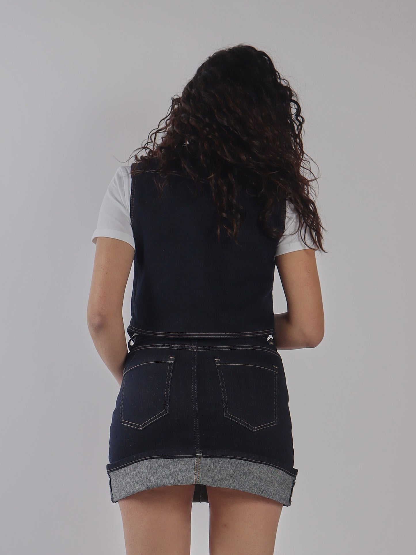 MINIGONNA IN DENIM SCURO CON RISVOLTO