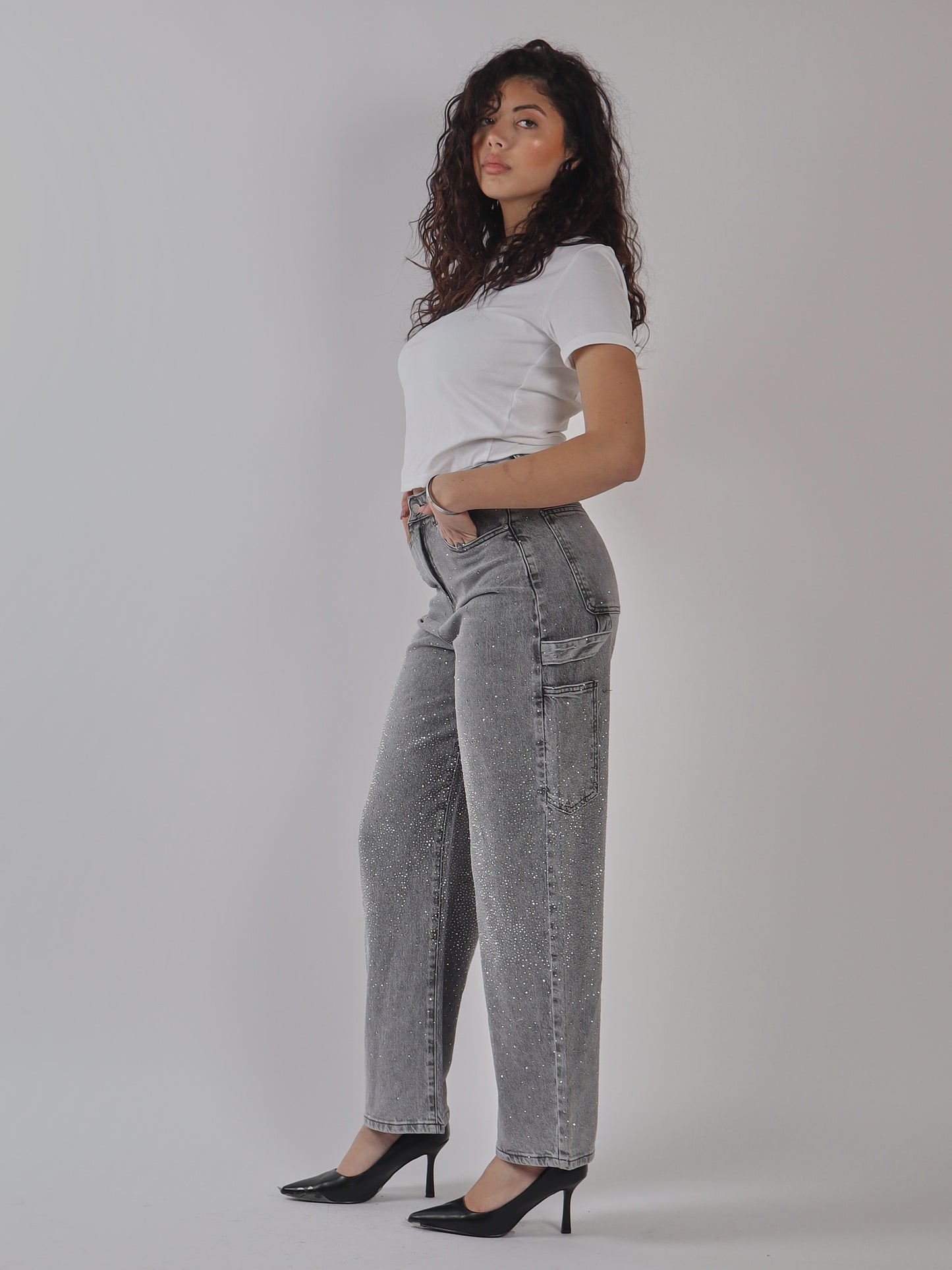 JEANS MOM FIT CON MICRO STRASS