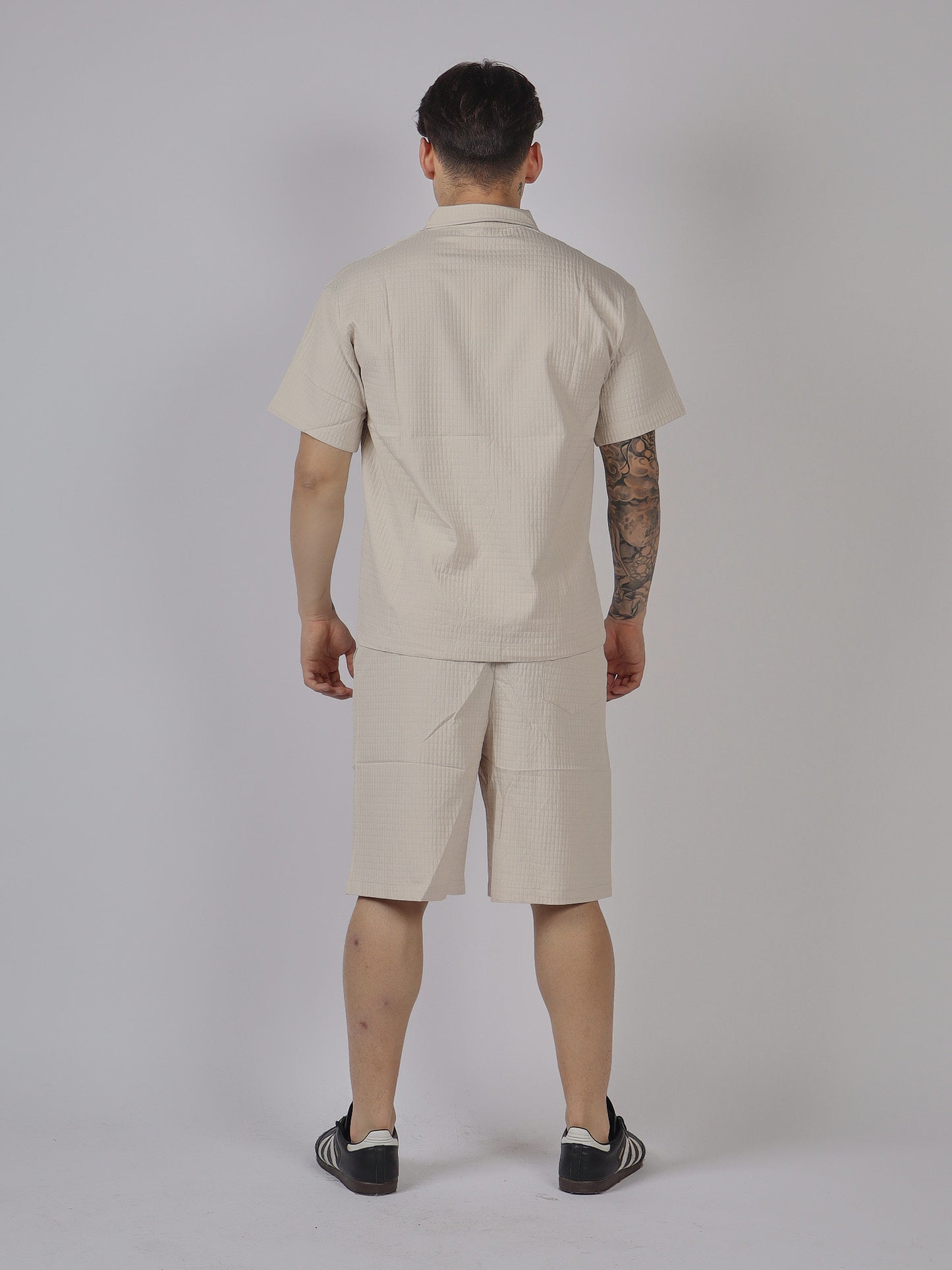 COMPLETO UOMO CAMICIA E BERMUDA IN TESSUTO TECNICO