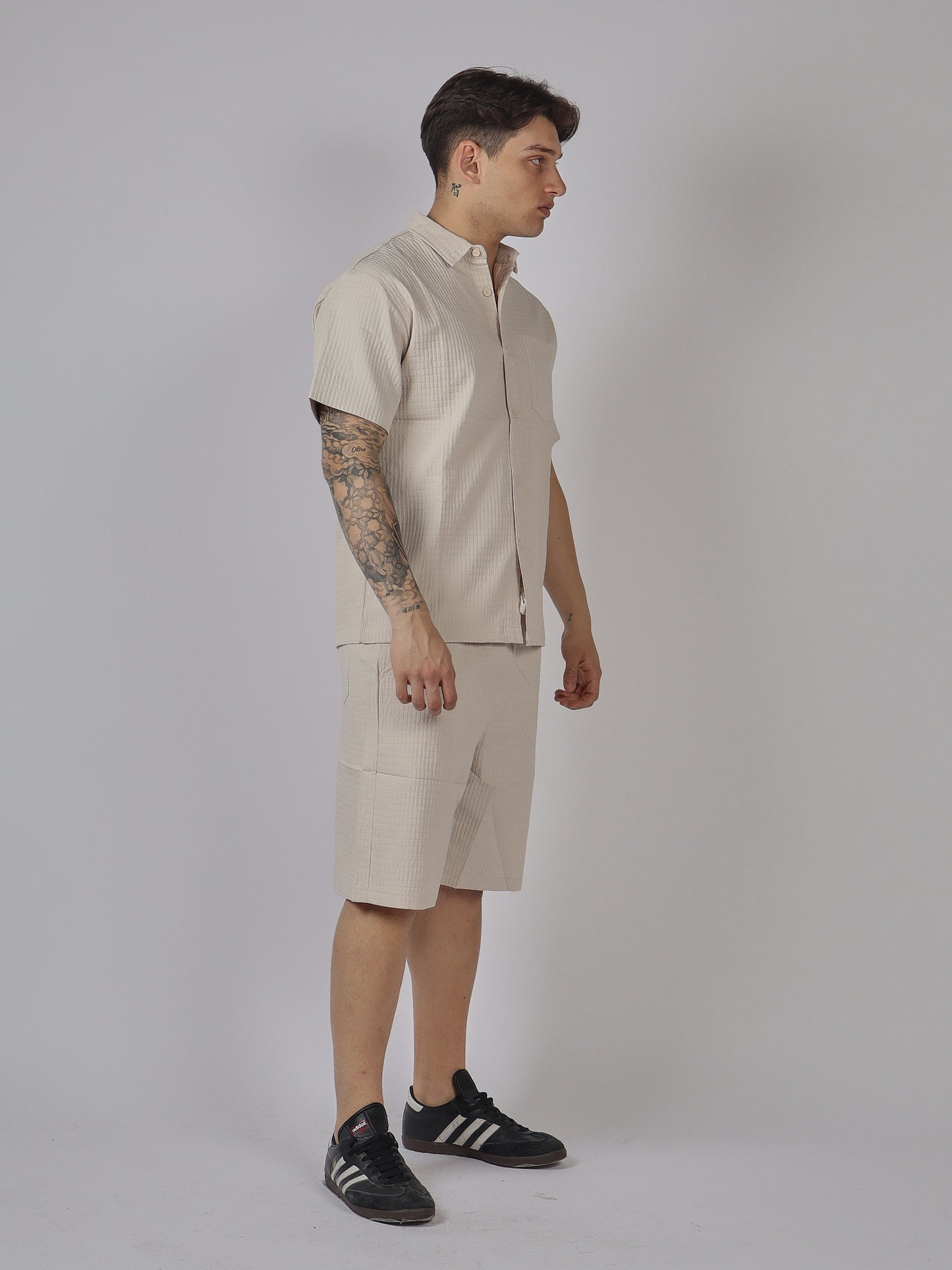 COMPLETO UOMO CAMICIA E BERMUDA IN TESSUTO TECNICO