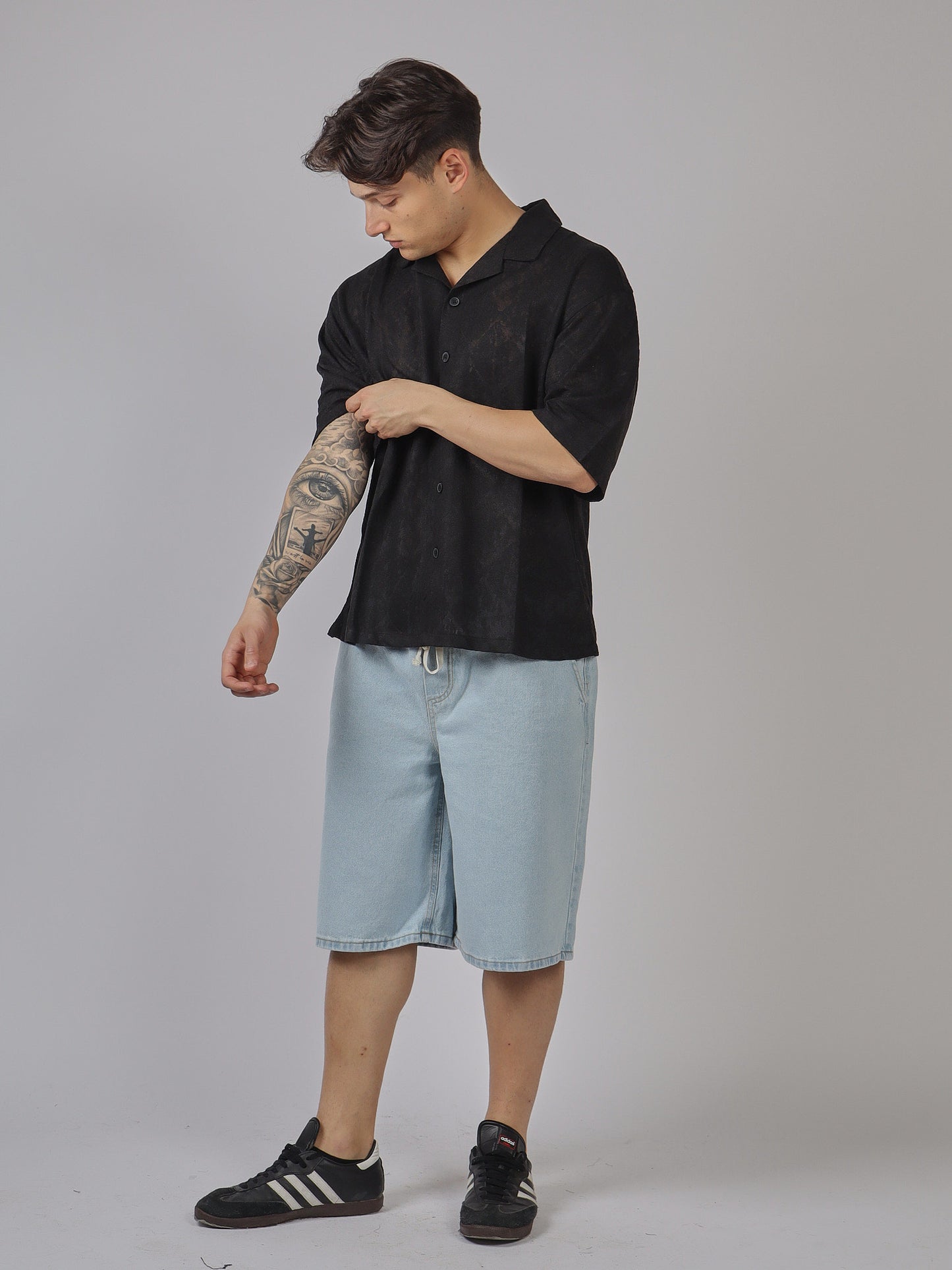 CAMICIA CON MOTIVO ASTRATTO